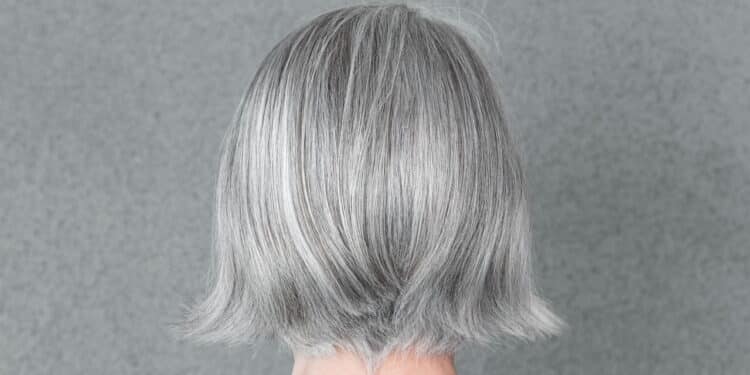 Shampoo queridinho que salva o cabelo branco em 3 minutos