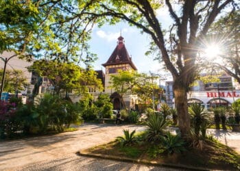 O Instituto de Educação é um edifício emblemático da cidade.
