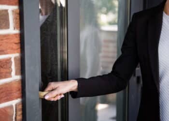 Algo na sua porta pode estar bloqueando sua prosperidade