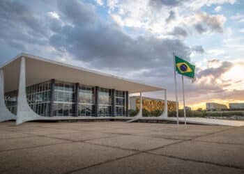 Quem faz parte da 1ª Turma do STF e vai julgar Bolsonaro?