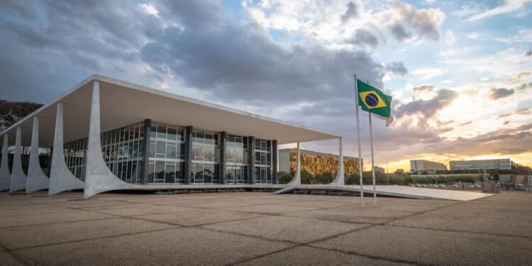 Quem faz parte da 1ª Turma do STF e vai julgar Bolsonaro?