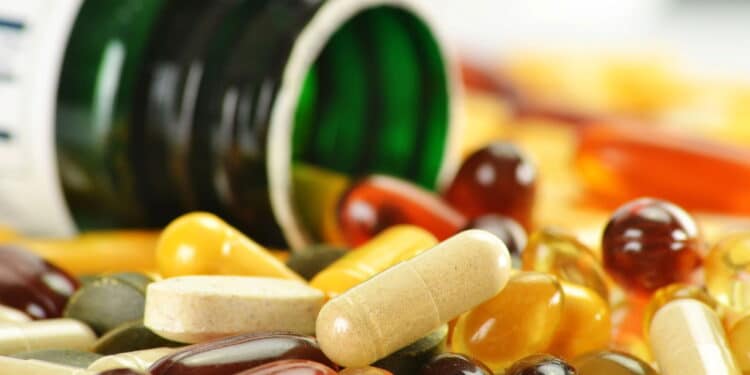 Anvisa recolhe suplementos com risco à saúde em ação inédita