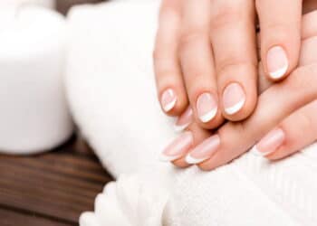 As 3 melhores marcas para fortalecer unhas fracas e quebradiças