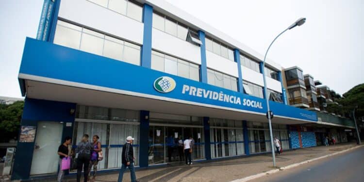 Senado discute proposta que pode agilizar o atendimento do INSS