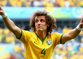 Em grave denúncia contra jogador da seleção, mulher expõe ameaças: "Posso fazer você sumir"