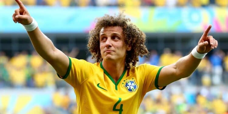 Em grave denúncia contra jogador da seleção, mulher expõe ameaças: "Posso fazer você sumir"