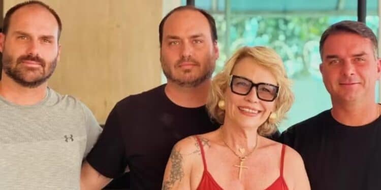 Assaltantes que fizeram ex-esposa de Bolsonaro refém são presos