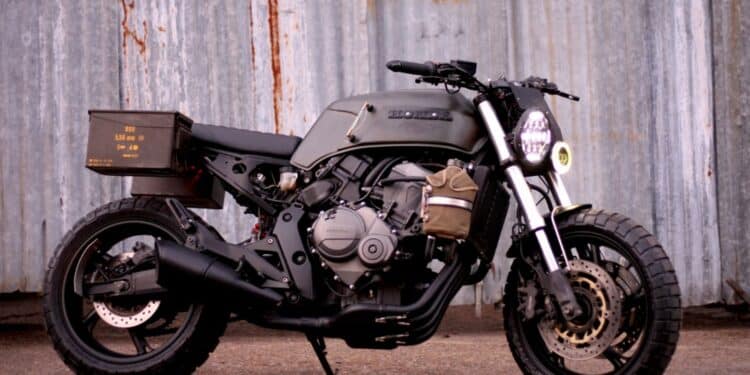 Honda revela retorno de moto lendária com design e tecnologia de ponta