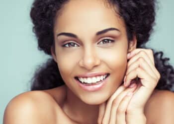 Seu momento de paz começa com esse simples ritual de beleza