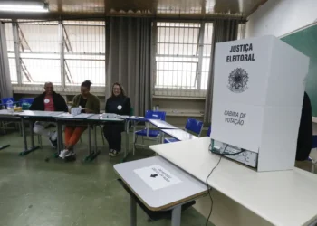 Projeto inovador no Senado pode mudar o dia da votação no Brasil