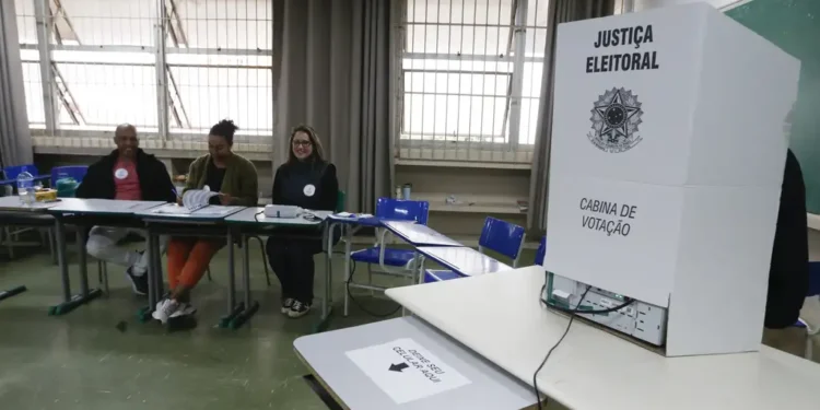 Projeto inovador no Senado pode mudar o dia da votação no Brasil