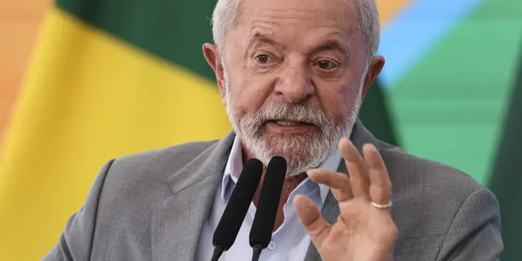 Após fala de Trump, Lula reage e promete proteger empresas brasileiras