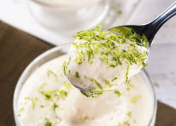 Sobremesa deliciosa e sem culpa? Conheça essa receita de mousse de limão diet