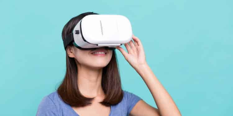 Meta e Stanford desenvolvem óculos de realidade virtual ultrafinos com tecnologia holográfica