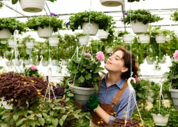 É verdade que conversar com plantas pode ajudar no crescimento?
