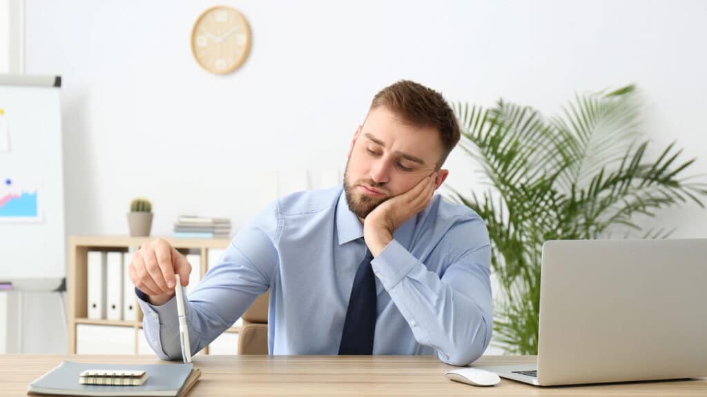Psicologia do comportamento explica por que você procrastina e como vencer isso