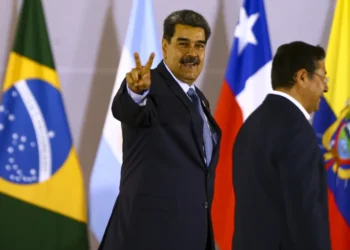 Entrada de venezuelanos no Brasil dobra após eleição de Maduro ser contestada