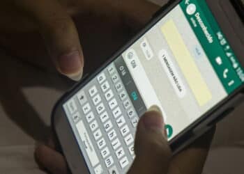 Inteligência Artificial do WhatsApp está te espionando? Entenda o que o recurso faz