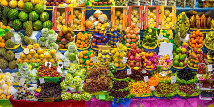 A fruta barata da feira que fortalece o seu coração naturalmente