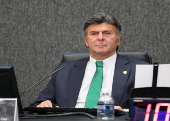 Luiz Fux vota por anulação de processo contra Bolsonaro, veja detalhes