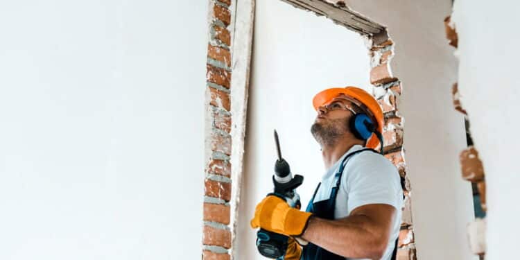 Obra na casa - Créditos: depositphotos.com / HayDmitriy