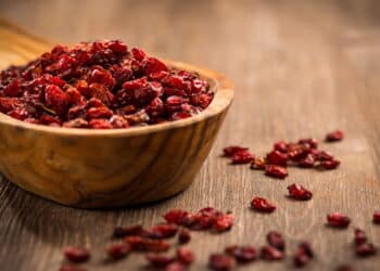 A fruta milenar rica em vitamina C que vai ajudar a manter sua juventude