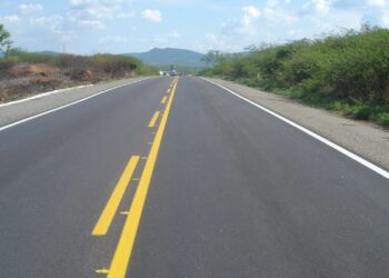 Maior rodovia brasileira passa por 280 cidades e esconde 'mistérios'