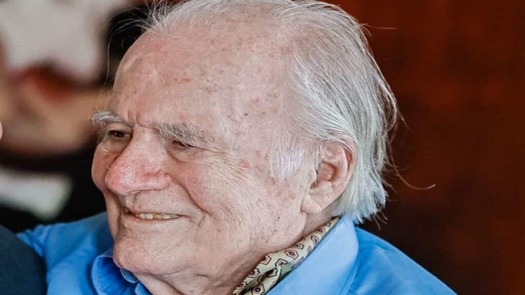 Morre o famoso jornalista Mino Carta, aos 91 anos