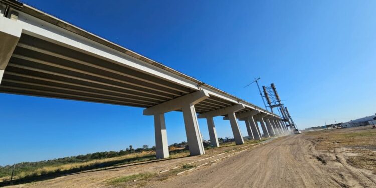 Iniciam obras de acesso na ponte bioceânica que conecta Brasil e Paraguai