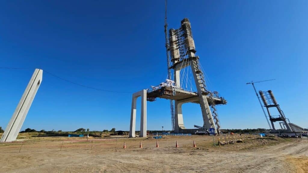 Iniciam obras de acesso na ponte bioceânica que conecta Brasil e Paraguai
