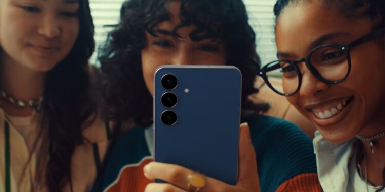 Conheça a nova versão econômica do principal celular da Samsung