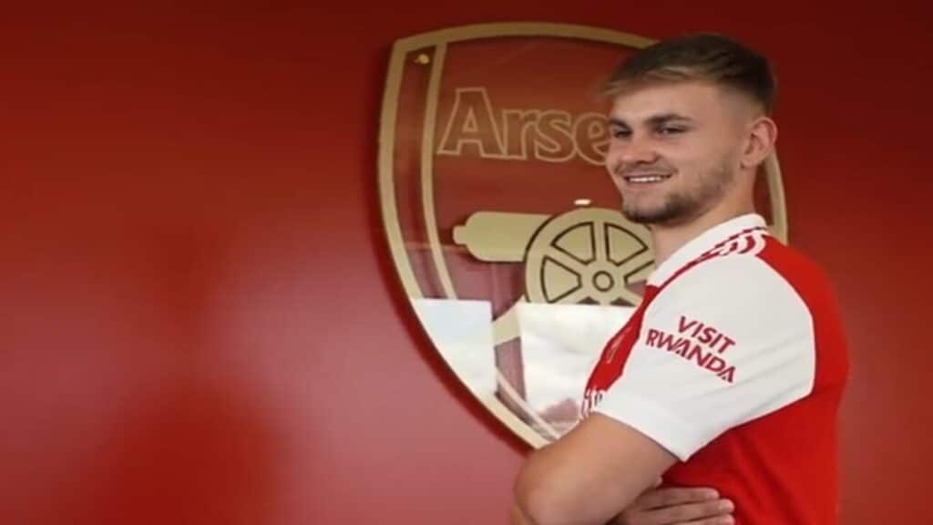 Atacante Ex-Arsenal perde a vida após lesão em partida