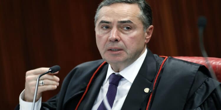 Barroso acaba de anunciar sua saída do Supremo Tribunal Federal