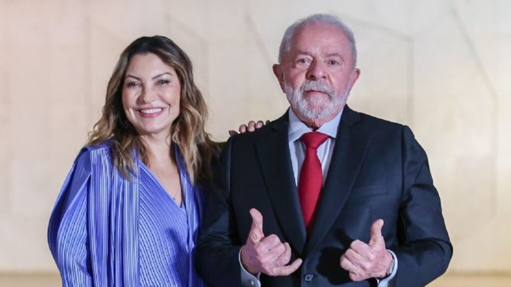 Lula concede “superpoderes” a Janja em decreto