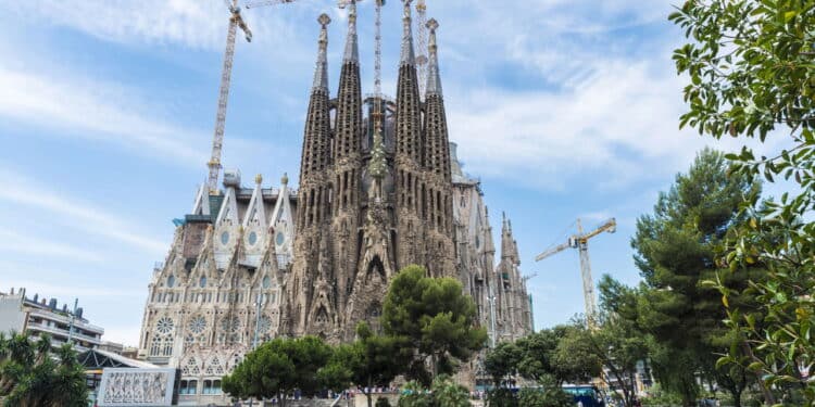 A história por trás da obra mais lenta do mundo que já leva mais de um século