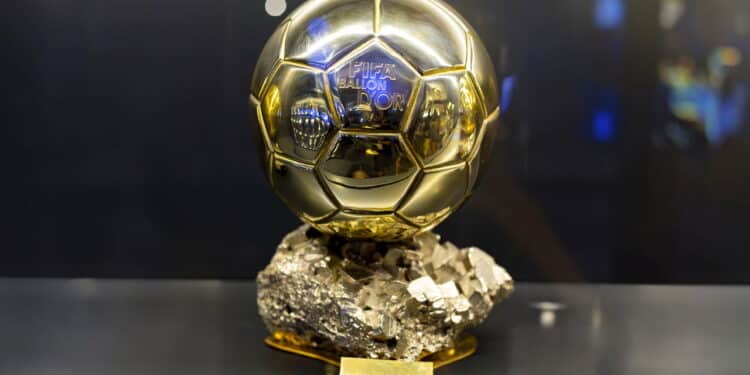 Saiba quem foi eleito o melhor do mundo em premiação da Bola de Ouro 2025