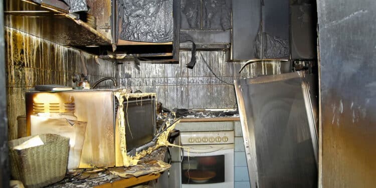 Evite acidentes em casa e conheça os eletrodomésticos com mais risco de incêndio