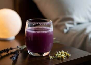 Essa receita fácil de suco vai fazer você dormir melhor e acordar renovado