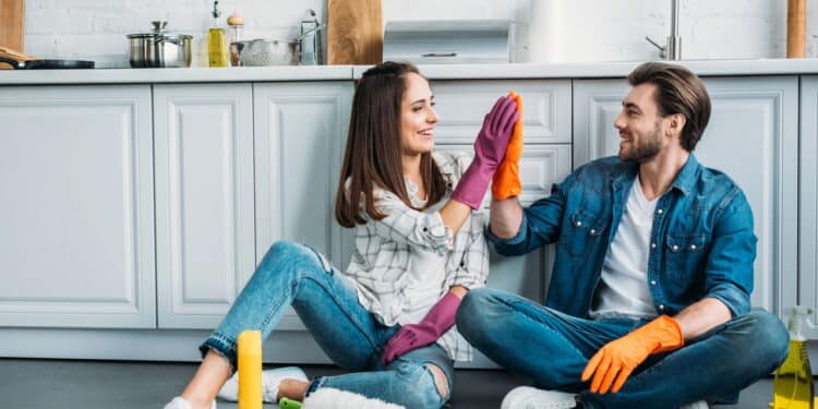 Os truques fáceis de limpeza que afastam pragas da sua cozinha