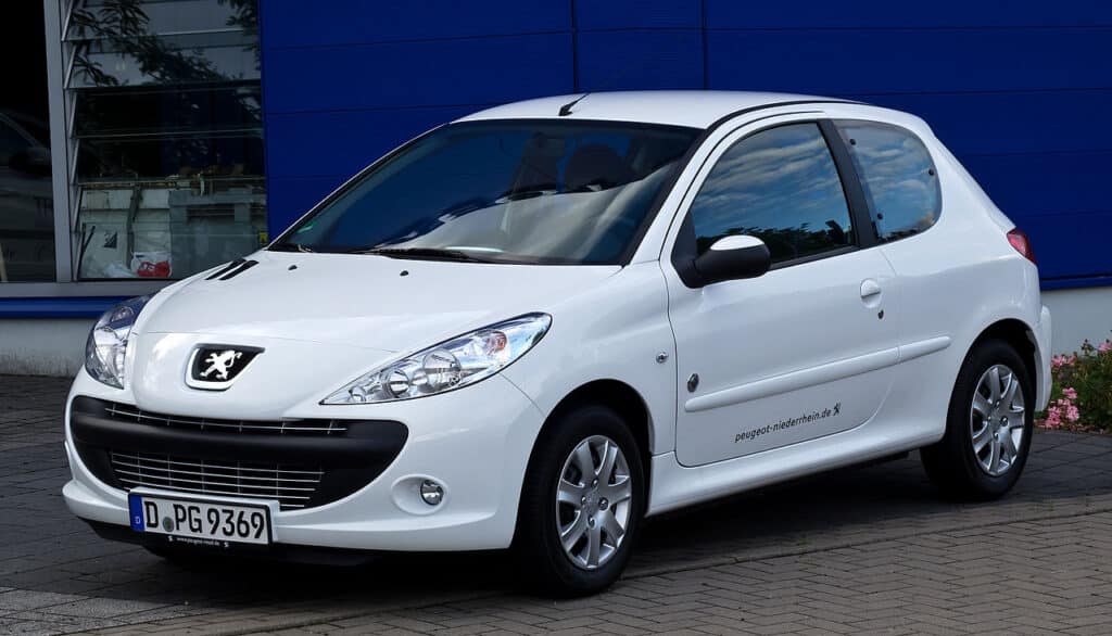Peugeot 206 - Fonte: Wikimedia Commons