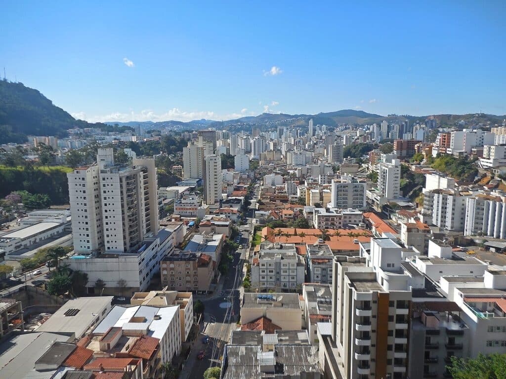 Vista do centro de Juiz de Fora, MG - Fonte: Wikimedia Commons