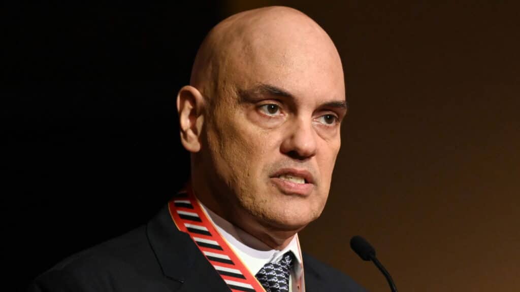EUA monitoraram encontros de Moraes com comandante do Exército