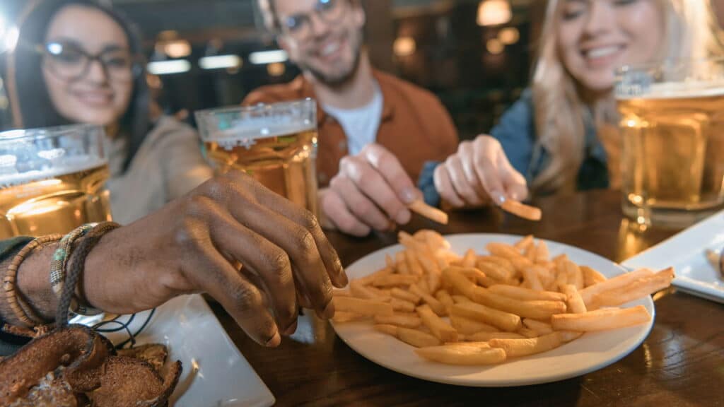 Batatas fritas populares são retiradas de todas as prateleiras