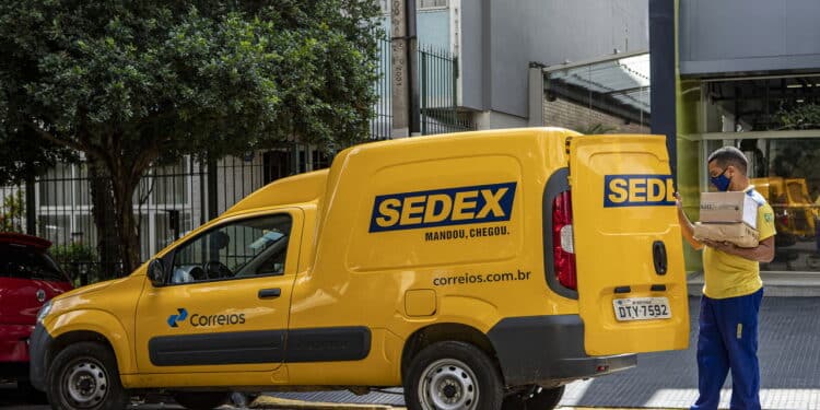Rombo dos Correios mais que triplica e chega a R$ 4,3 bilhões no semestre