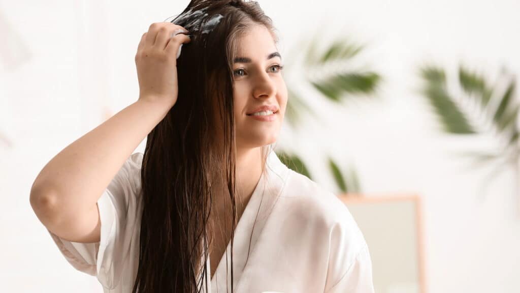 4 plantas que ajudam a fortalecer os fios e a evitar a queda de cabelo