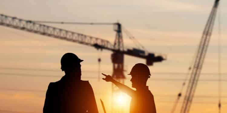 Construção civil no Brasil dispara em 2024 e 2025