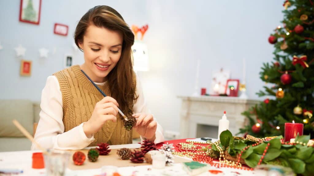 Tendências DIY de Natal que estão renovarão festas em 2025