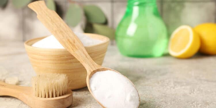 A mistura mais poderosa para limpeza doméstica com produtos que todo mundo tem em casa