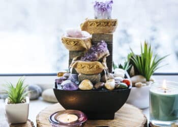 Como usar cristais para purificar sua casa e atrair boas energias com Feng Shui