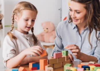 Psicólogos alertam para um detalhe da infância que muda tudo na vida adulta